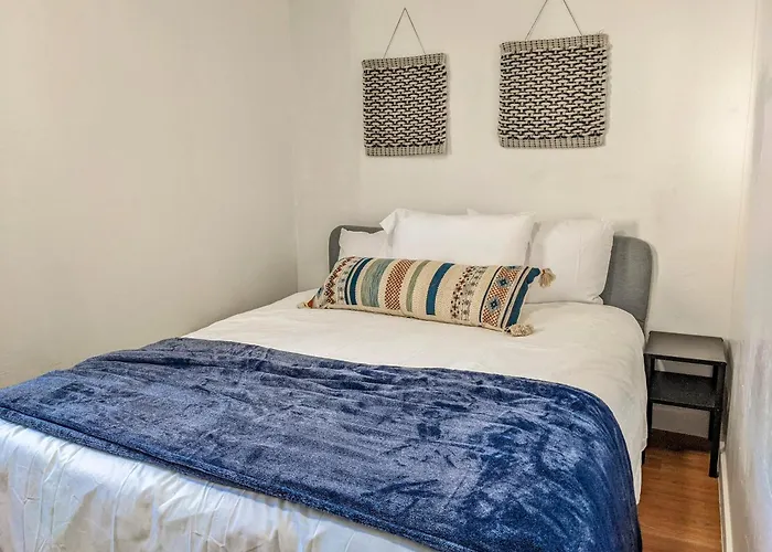 Pet-Friendly Near Zion & Hot Tub In Downtown Kanab